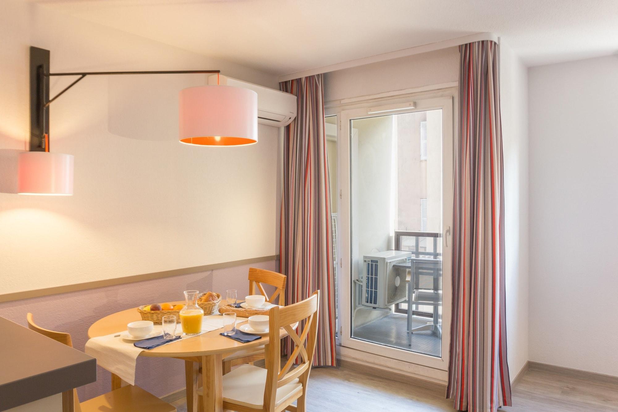 Pierre & Les Citronniers 3*